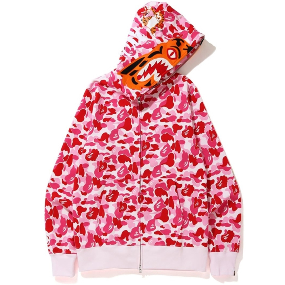 Streetwise Sophistication: Embracing Urban Cool with Bape Hoodie