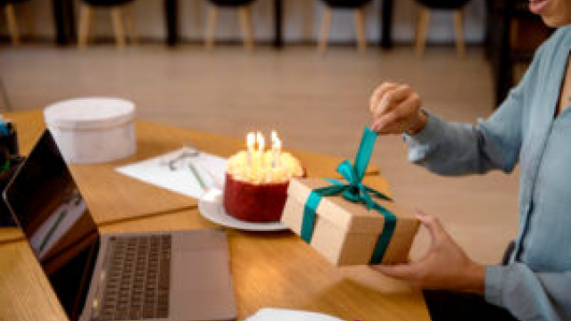 Smart Gifting: Budget-Friendly Corporate Gift Delights