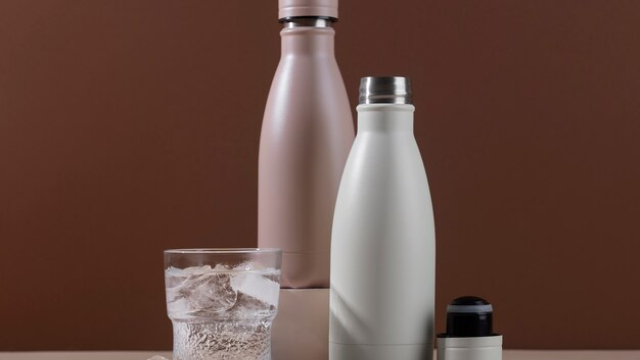 The Ultimate Guide to Personalized Water Bottles: Stay Hydrated in Style