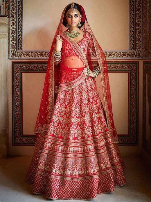 How can one ensure the perfect fit when purchasing a bridal lehenga choli?