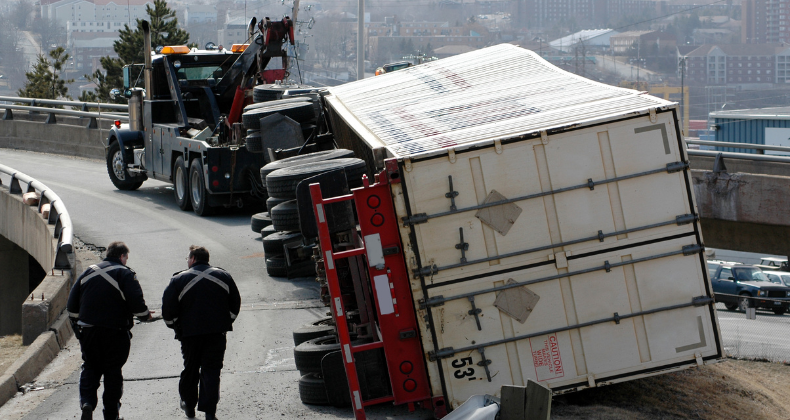 Truck Accident Attorney Gives Answers to Common Questions