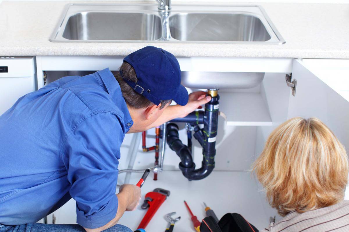 10 Tips to Choose a Good Plumber in Cheshire