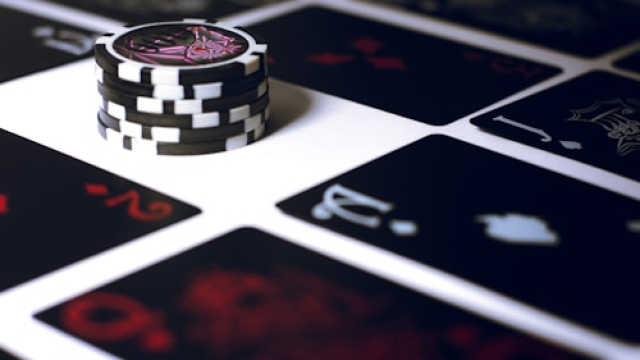 How to maximize your wins in BGaming’s candy-themed merge mechanics slots
