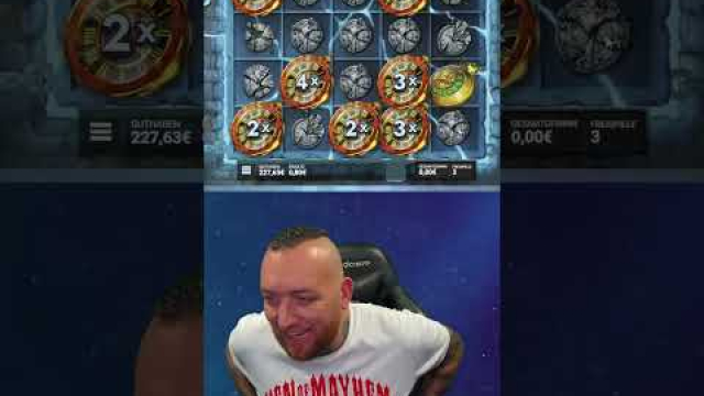 High Roller 125 % bis 3 333 + 125 Freispiele